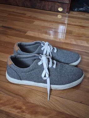 Steve Madden Gray Canvas Sneakers with Tan Heel